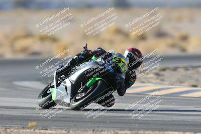 media/Jan-11-2025-CVMA (Sat) [[ddeb3f563a]]/Race 10-Amateur Supersport Middleweight/